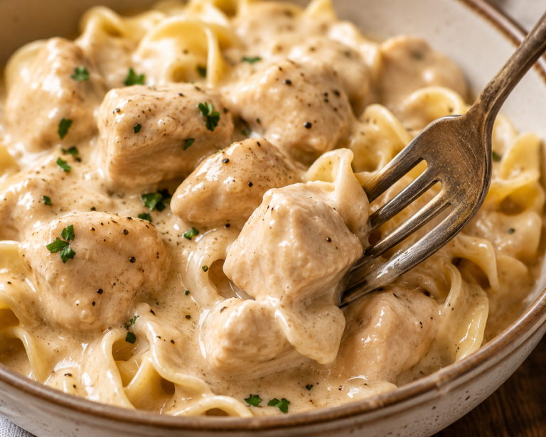 Slow Cooker Chicken Stroganoff - Joanas World Recipes